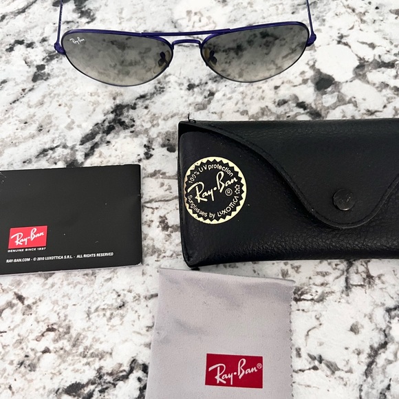 Ray-Ban Aviator Sunglasses - Blue Frame - Picture 3 of 8
